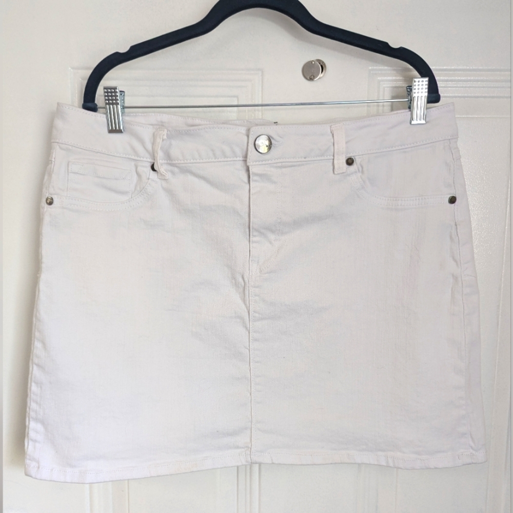 white denim mini skirt